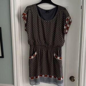 Club Monaco Printed Scoop Neck Dress in Gray and Rust, silk